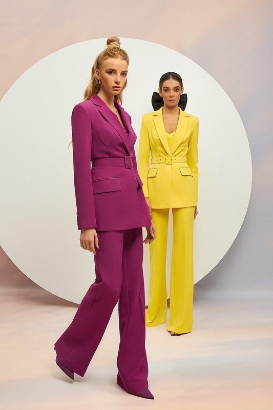 Buona Orhid or Yellow jacket