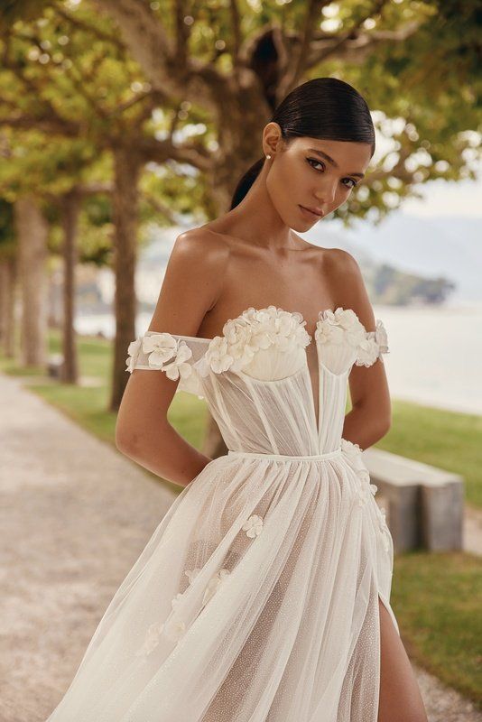 Vincenza bodysuit with additional skirt Amber Ivory